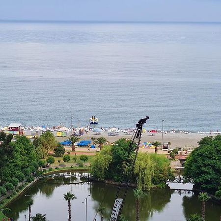 Deluxe Hotel Room In The Heart Of Batumi Orbi City A Block المظهر الخارجي الصورة