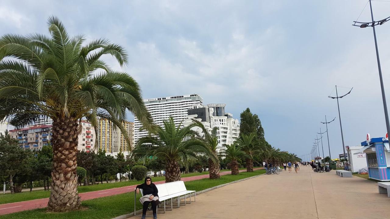 Deluxe Hotel Room In The Heart Of Batumi Orbi City A Block المظهر الخارجي الصورة